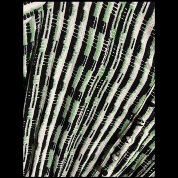 Jenn. Long Sleeve Geometric Romper Green, Black, White Size M - NWT - Picture 7 of 16